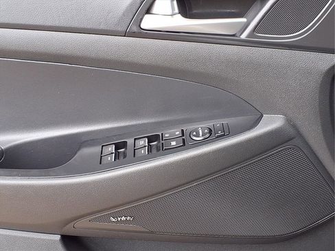 Used 2019 Hyundai Tucson Ultimate w/ Cargo Package image 18