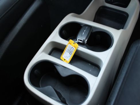 Used 2019 Chrysler Pacifica LX image 23