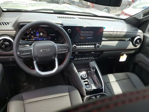 New 2026 Chevrolet Colorado Z71 w/ Midnight Edition AWD/4WD image 9