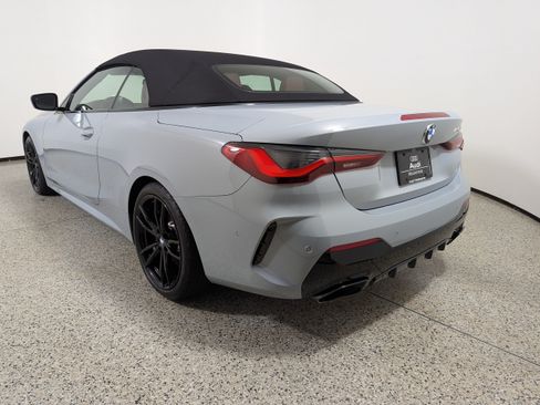 Used 2022 BMW M440i Convertible RWD image 5