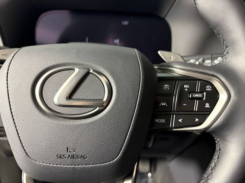 Used 2025 Lexus GX 550 w/ Accessory Package (CT) AWD/4WD image 22