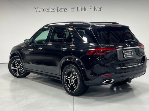 Used 2025 Mercedes-Benz GLE 450 4MATIC image 3