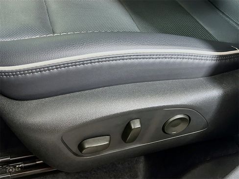 Used 2025 GMC Acadia Denali w/ LPO, Floor Liner Package image 18