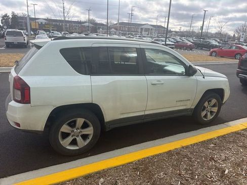 Used 2014 Jeep Compass Sport image 16