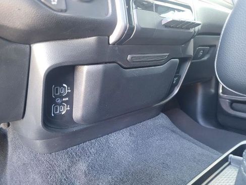Used 2025 RAM 1500 Laramie AWD/4WD image 27