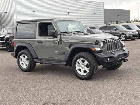 Used 2023 Jeep Wrangler Sport AWD/4WD image 5