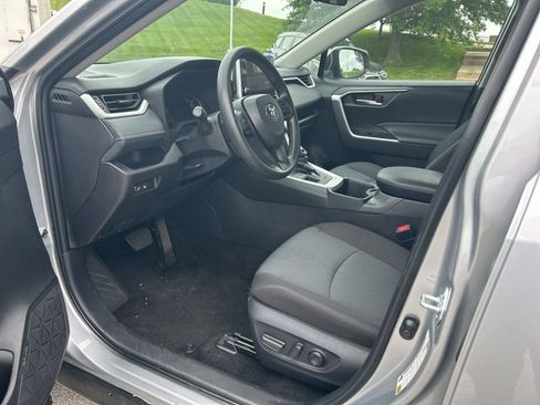 Certified 2025 Toyota RAV4 XLE AWD/4WD image 9