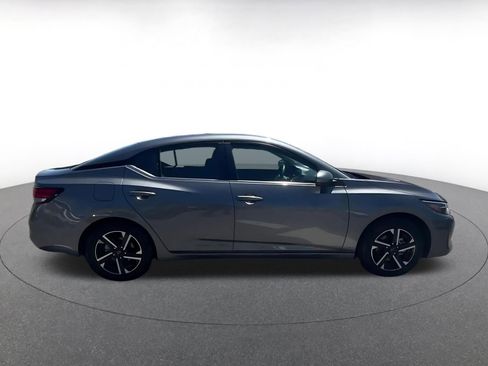 Used 2025 Nissan Sentra SV image 16