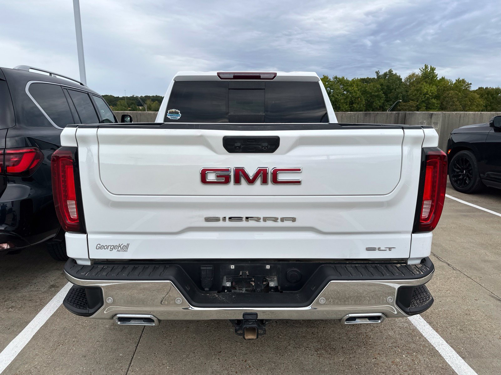 Used 2024 GMC Sierra 1500 SLT AWD/4WD image 5