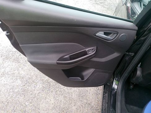 Used 2013 Ford Focus ST FWD image 40