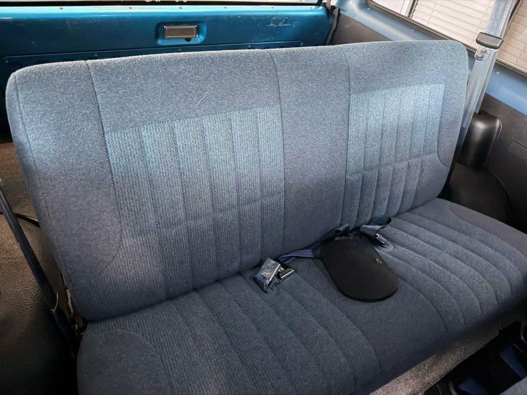 Used 1994 Ford Bronco XL AWD/4WD image 21