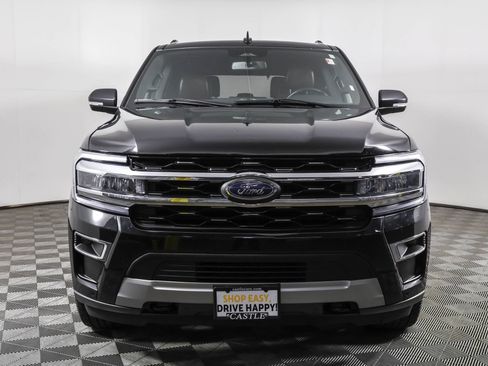 Used 2023 Ford Expedition Limited image 10