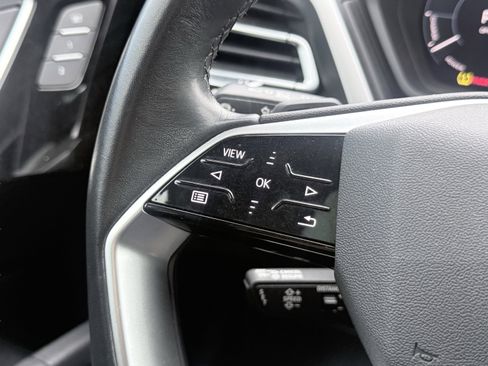 Used 2023 Audi Q4 e-tron Premium Plus w/ Premium Plus image 72