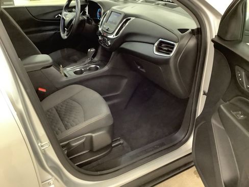 Used 2021 Chevrolet Equinox LT AWD/4WD image 18