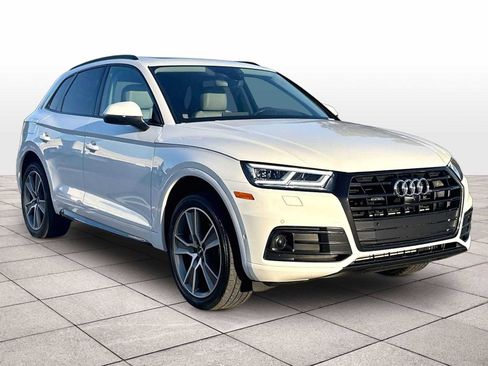 Used 2019 Audi Q5 Prestige AWD/4WD image 2
