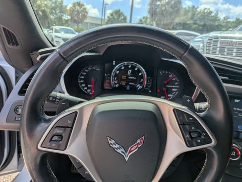 Used 2019 Chevrolet Corvette Stingray Coupe w/ 1LT RWD image 26
