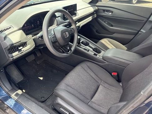 Used 2023 Honda Accord EX image 8