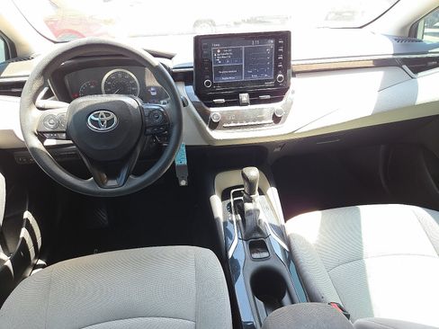 Used 2022 Toyota Corolla LE image 7