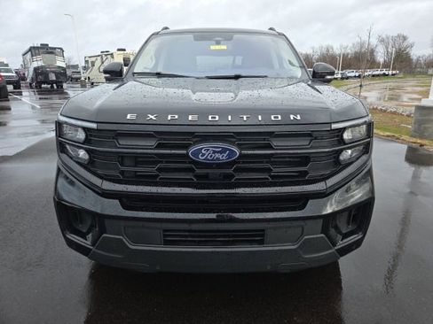 Used 2025 Ford Expedition Max Active image 3