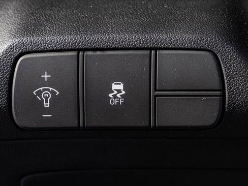 New 2026 Hyundai Elantra Limited image 13