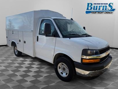 New 2025 Chevrolet Express 3500 w/ Power Convenience Package
