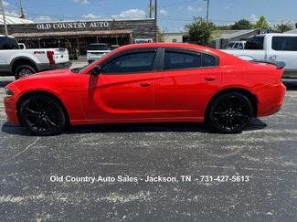 Used 2017 Dodge Charger SE w/ Blacktop Package image 1