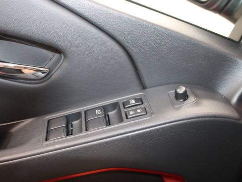 Used 2025 Nissan Frontier PRO-4X w/ Interior Protection Package AWD/4WD image 38