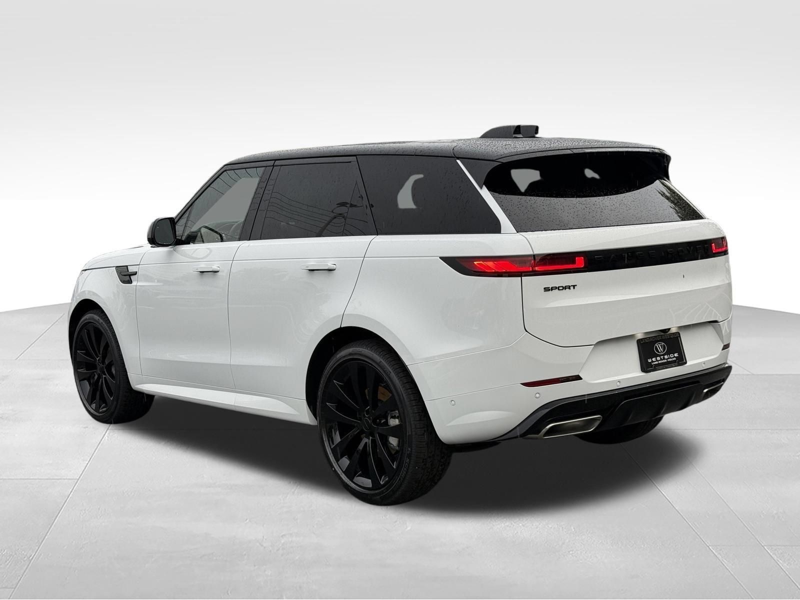 New 2026 Land Rover Range Rover Sport Dynamic SE AWD/4WD image 3
