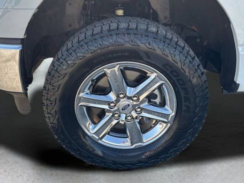 Used 2023 Ford F150 Lariat w/ FX4 Off-Road Package AWD/4WD image 26