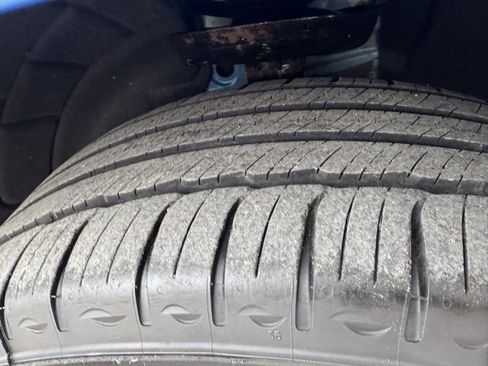 Used 2024 Chevrolet Equinox LT image 13