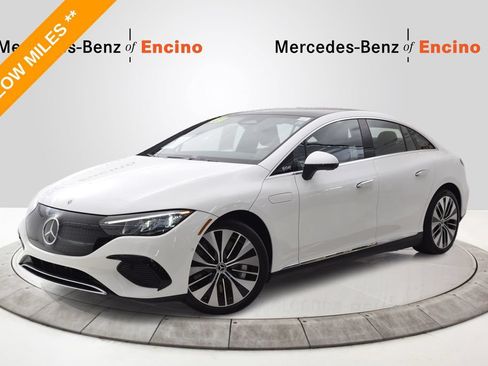 Used 2023 Mercedes-Benz EQE 500 4MATIC Sedan image 1