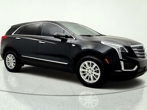 Used 2019 Cadillac XT5 FWD image 3