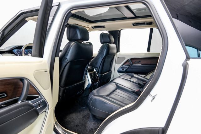 Used 2023 Land Rover Range Rover SE AWD/4WD image 49
