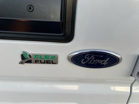 Used 2014 Ford E-350 and Econoline 350 XL w/ Power Windows & Locks Group RWD image 12