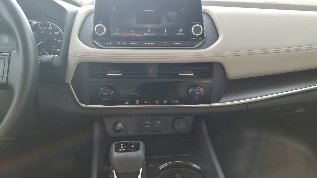 Used 2025 Nissan Rogue SV AWD/4WD image 17