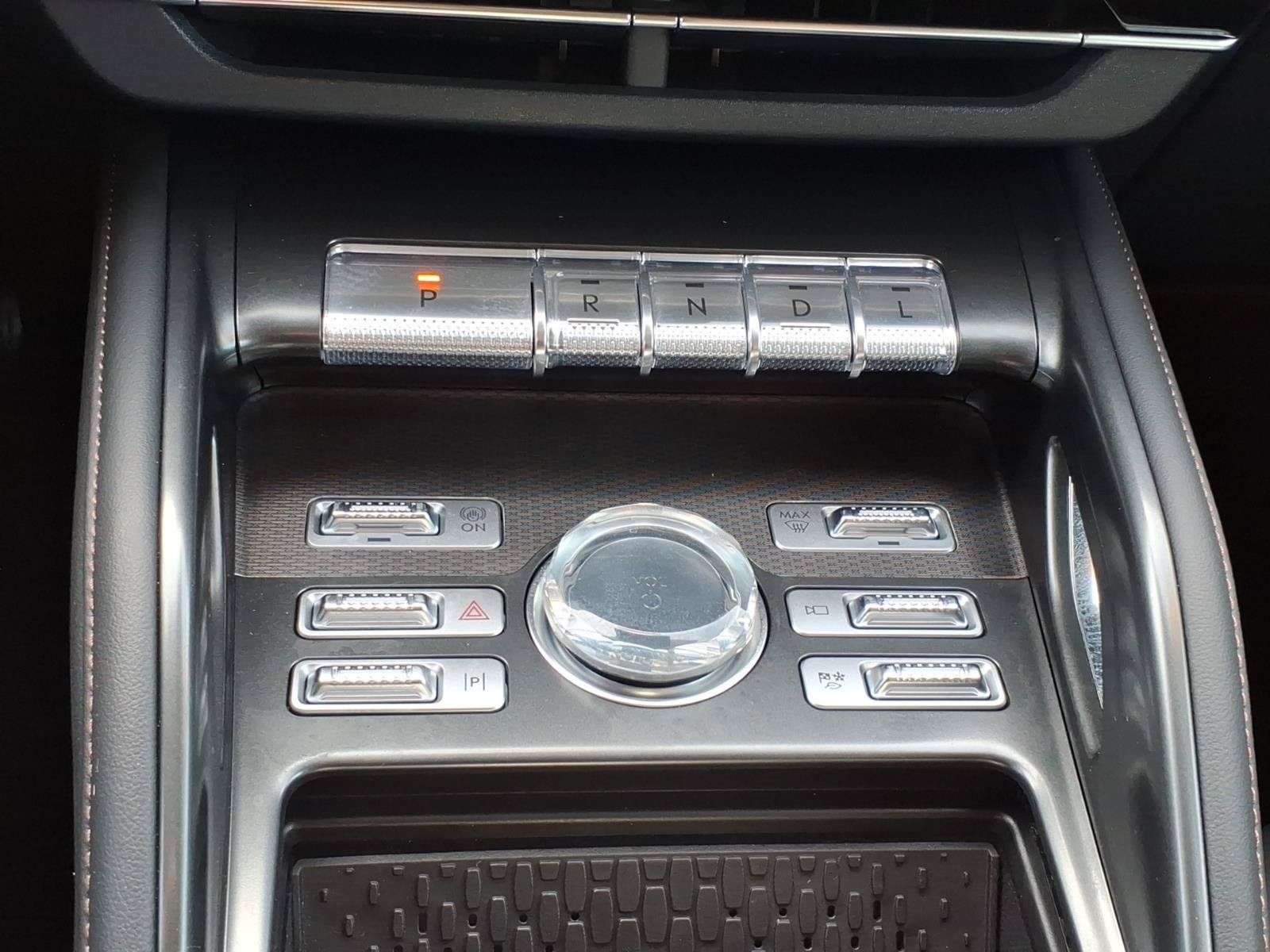 Used 2026 Lincoln Nautilus Premier w/ Jet Appearance Package AWD/4WD image 19