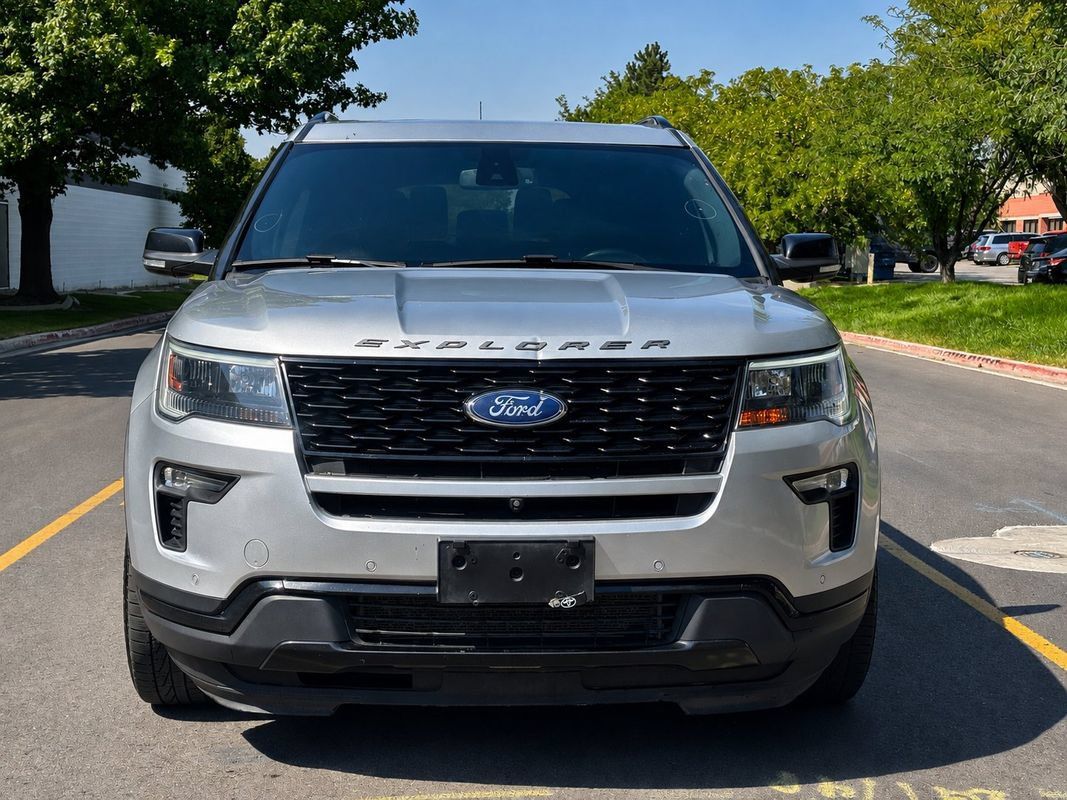 Used 2018 Ford Explorer Sport w/ Equipment Group 401A AWD/4WD image 8