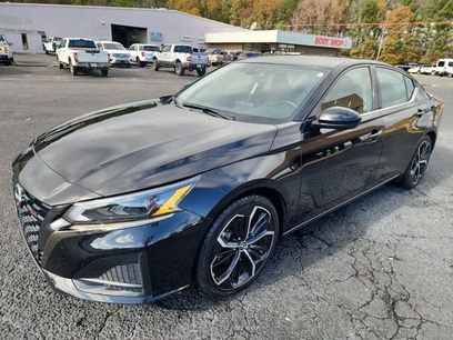 Used 2024 Nissan Altima 2.5 SR
