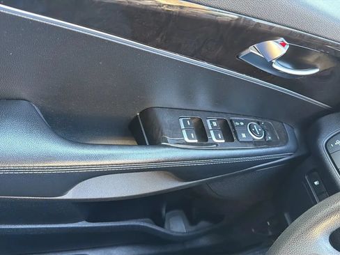 Used 2016 Kia Sorento L FWD image 22