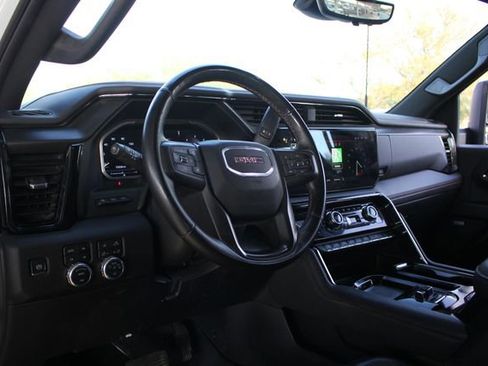 Used 2024 GMC Sierra 2500 AT4 w/ AT4 Premium Plus Package image 8
