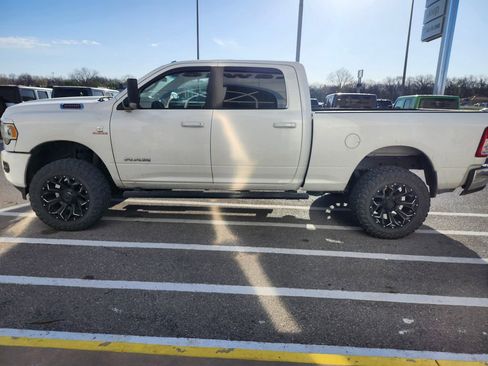 Used 2022 RAM 2500 Big Horn image 2
