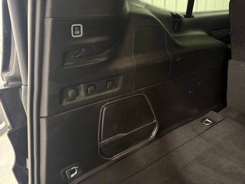 Used 2023 Jeep Wagoneer L Series II image 6