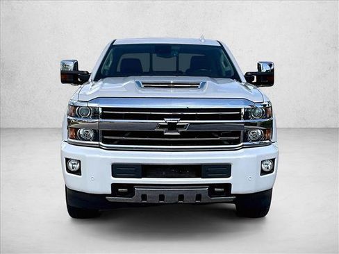 Used 2019 Chevrolet Silverado 2500 High Country w/ Duramax Plus Package AWD/4WD image 3