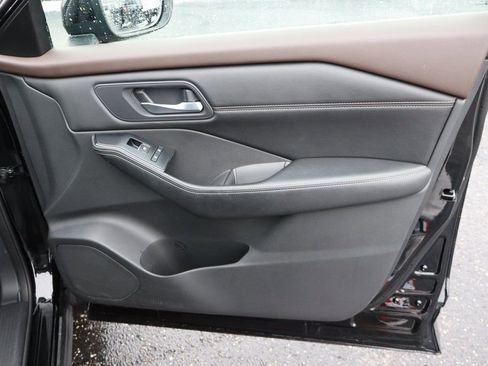 Used 2022 Nissan Rogue SL w/ SL Premium Package image 29