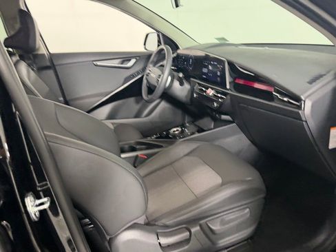 Used 2025 Kia Niro Wind FWD image 29