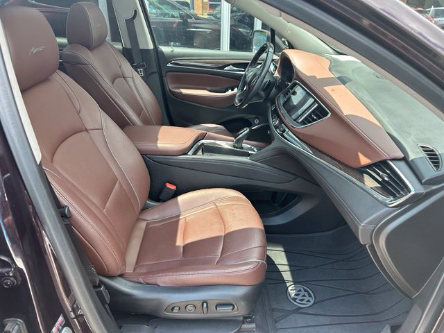 Used 2020 Buick Enclave Avenir w/ Avenir Technology Package FWD image 12