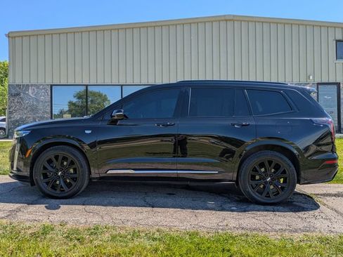 Used 2020 Cadillac XT6 Sport w/ Platinum Package AWD/4WD image 2