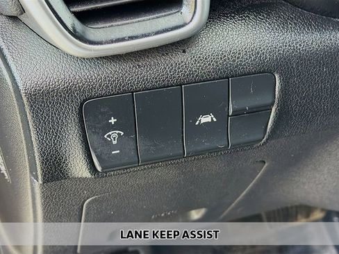 Used 2020 Kia Sportage LX image 3