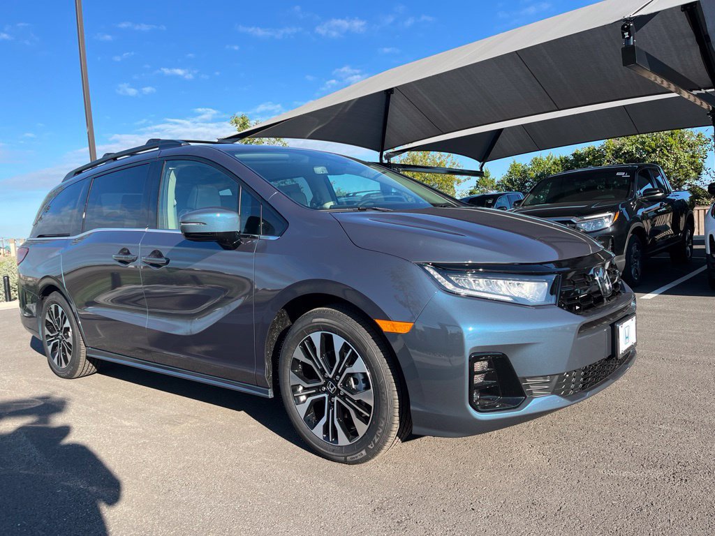 New 2027 Honda Odyssey Elite image 2