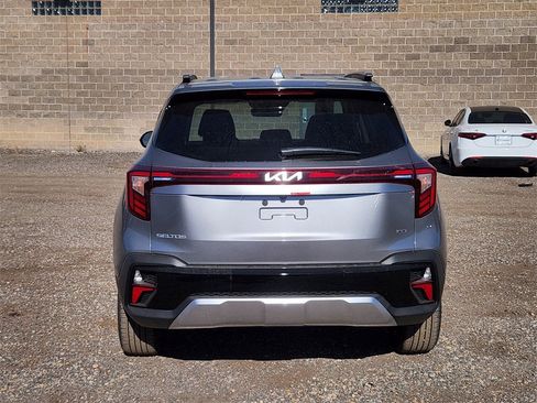New 2026 Kia Seltos S image 11